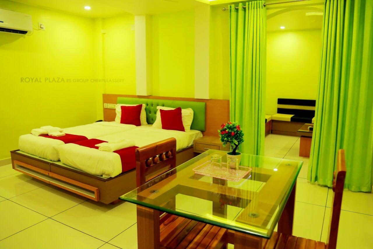 מלון Cheruppulasseri Royal Plaza Residency מראה חיצוני תמונה