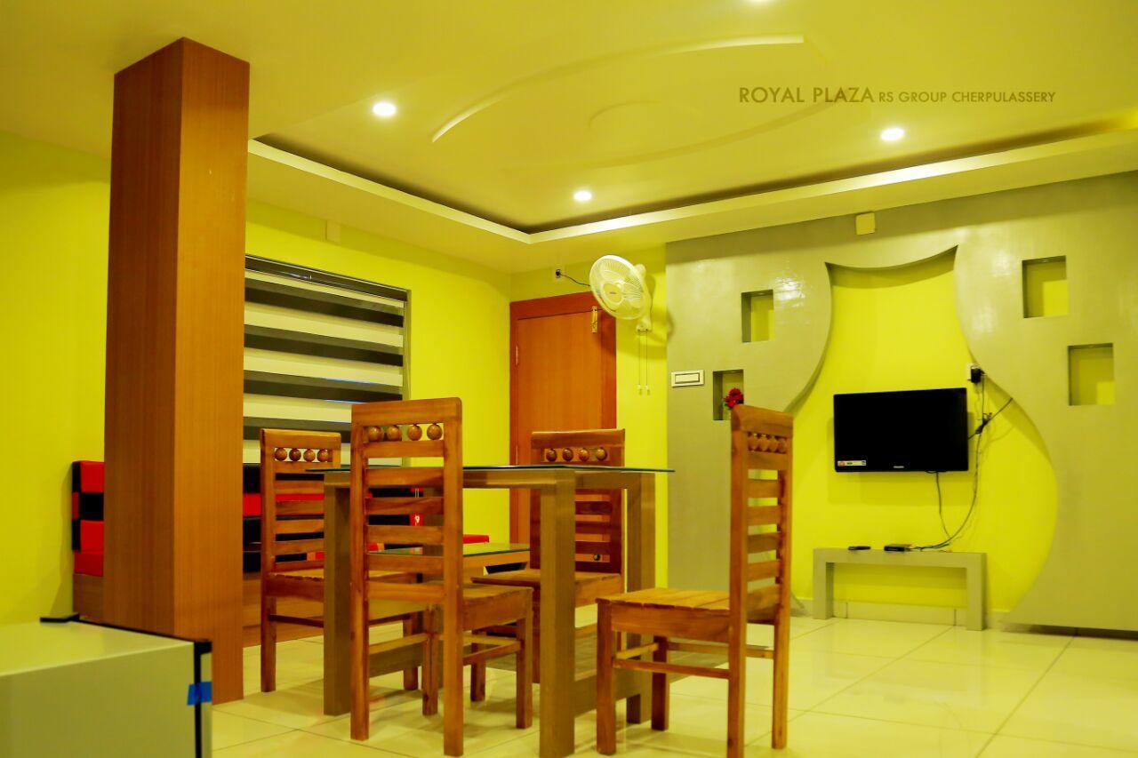 מלון Cheruppulasseri Royal Plaza Residency מראה חיצוני תמונה