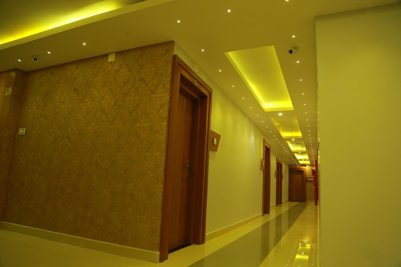 מלון Cheruppulasseri Royal Plaza Residency מראה חיצוני תמונה